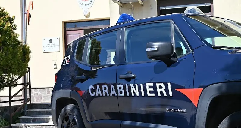 Strongoli, denunciate due persone per abusivismo edilizio e accesso non autorizzato alla rete idrica\n