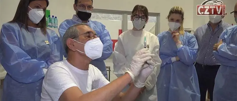 Farmacisti ed Infermieri, convenzione per abilitare alla vaccinazione (VIDEO)