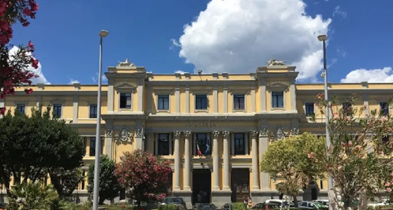 Traffico di stupefacenti a Catanzaro, Crotone e Reggio, la Cassazione annulla con rinvio: di nuovo al vaglio in Appello\n