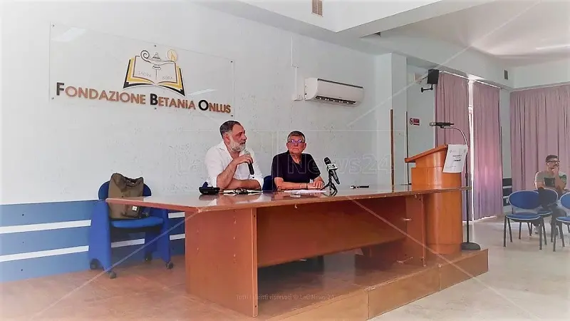 Welfare, III Settore e Betania: \"Tutti davanti al Comune\"