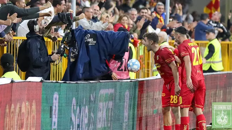 Catanzaro, debutto al Ceravolo: emozioni ritrovate nel 3-0 allo Spezia