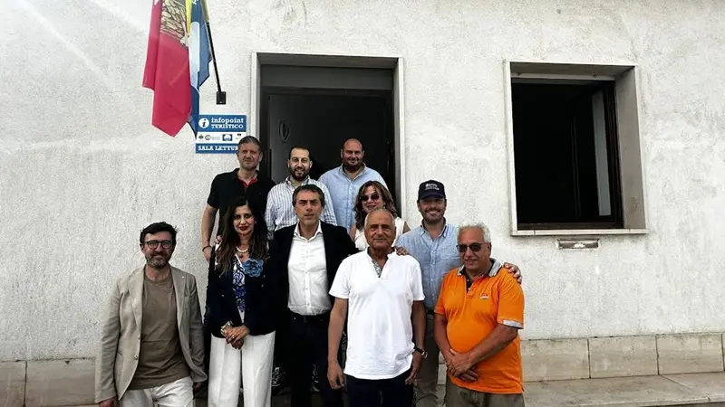 Info point ed aula studio: l'ex circolo velico a turisti e studenti