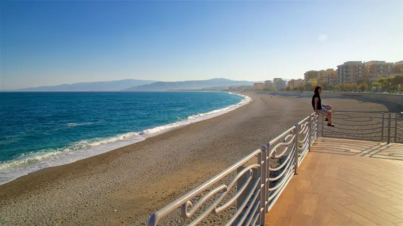 Balneari, Occhiuto decide: \"Bolkestein non si applica in Calabria\"