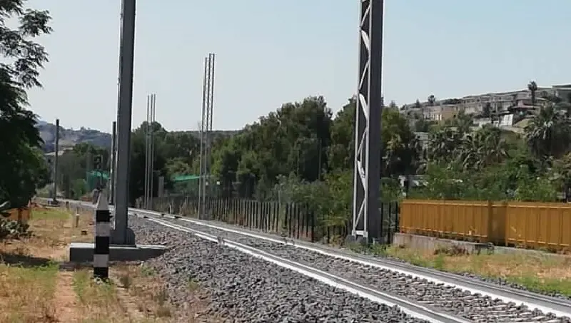 Ferrovie: consegnati lavori elettrificazione da Sibari a Catanzaro