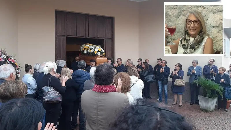 Commosso addio a Stella, la \"Signora del teatro\" popolare catanzarese