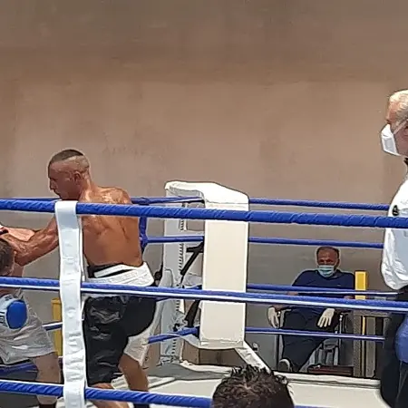 Boxe, Gualtieri torna sul ring e vince contro un ostico Mantegna