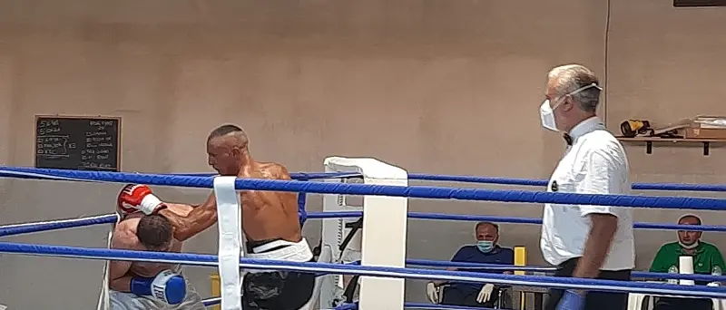 Boxe, Gualtieri torna sul ring e vince contro un ostico Mantegna