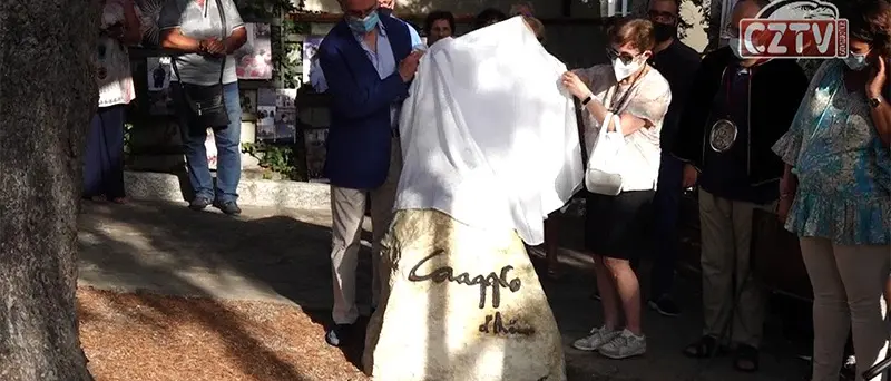 Gagliano dedica una stele all'amato e compianto don Dino Piraino - VIDEO