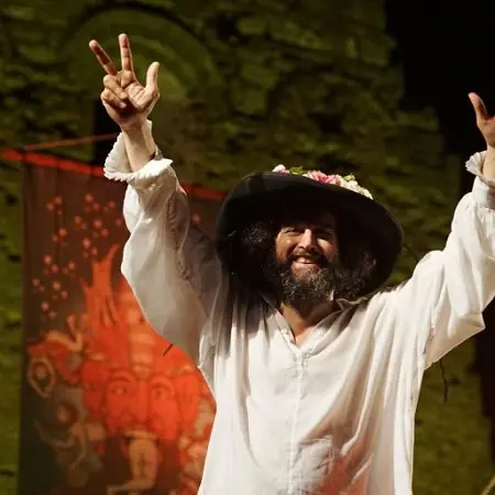 Musica, grande successo di Vinicio Capossela a \"Scolacium\"