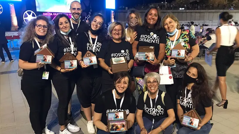 Raccolti fondi per aprire un cinema a Cicala, casa-paese per demenze