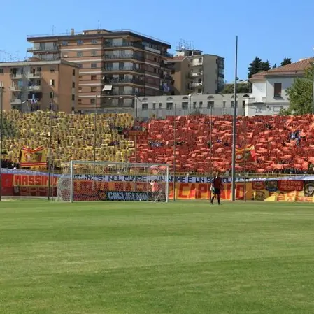 Disposizioni su transito e sosta in zona stadio, per le partite casalinghe del Catanzaro