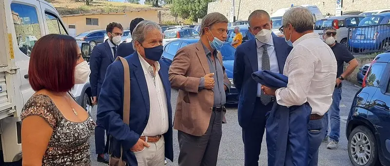 Costa: “Ora tutti i calabresi possono vaccinarsi in farmacia”