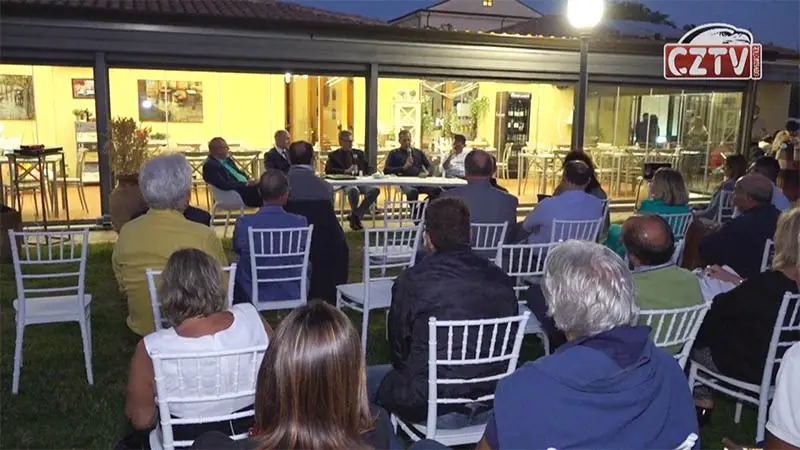 La Rassegna Città di Catanzaro diventerà Premio letterario VIDEO