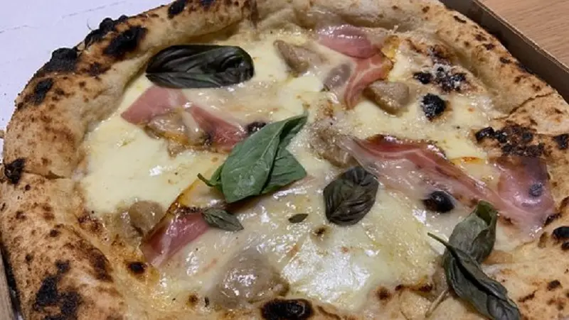 Pizzeria catanzarese entra nella guida Gambero Rosso