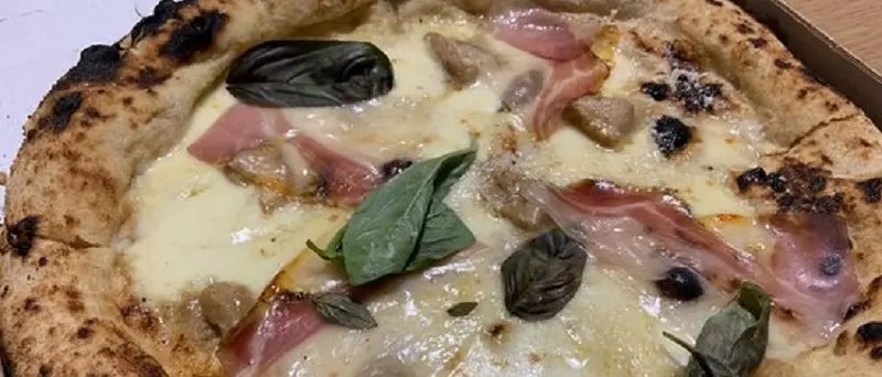Pizzeria catanzarese entra nella guida Gambero Rosso