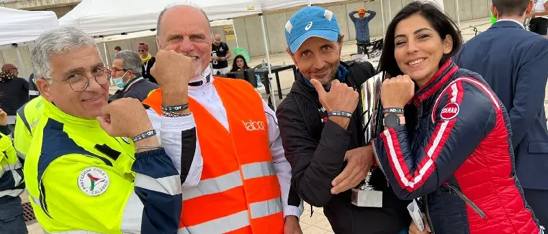 Alla Catanzaro Marathon debutta il bracciale salvavita AidMe