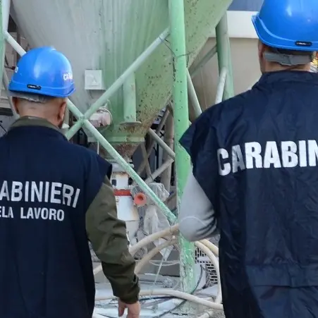 Lavori edili senza permessi: imprenditore 62enne rischia l'arresto