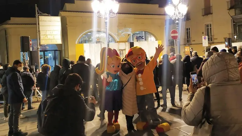 #Neshimu è moda: altro giovedì di gente per strada