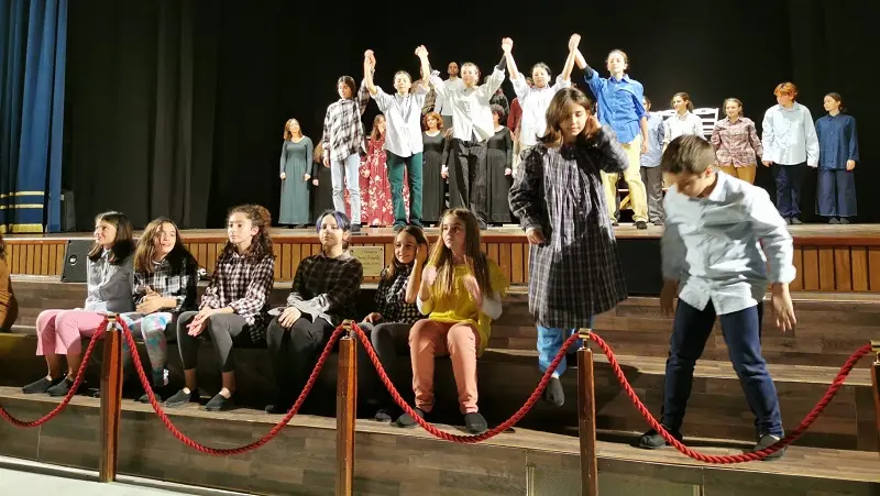 Le guerre viste da donne e bambini: completato il lavoro di Enzo Corea