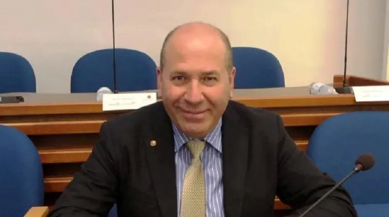 Comune, Consolante lascia Udc e passa al Misto