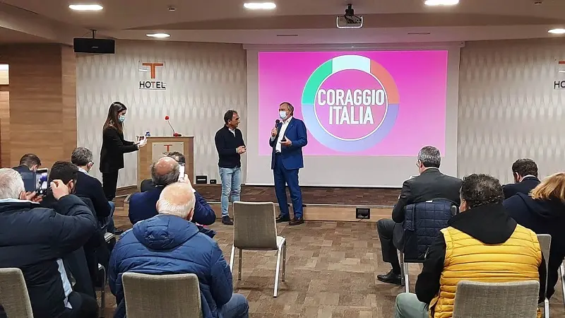 Brugnaro (CI) stringe i rapporti con Abramo e la Calabria