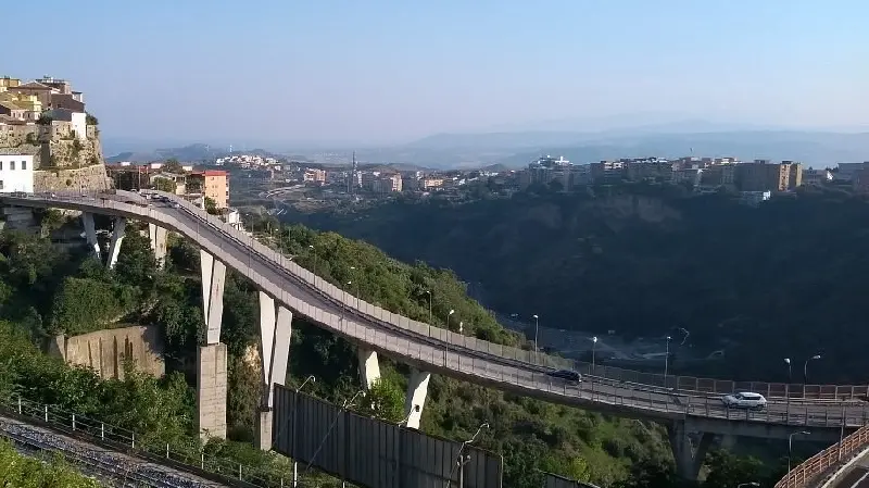 Viabilità, per tutto febbraio chiusa rampa via Carlo V