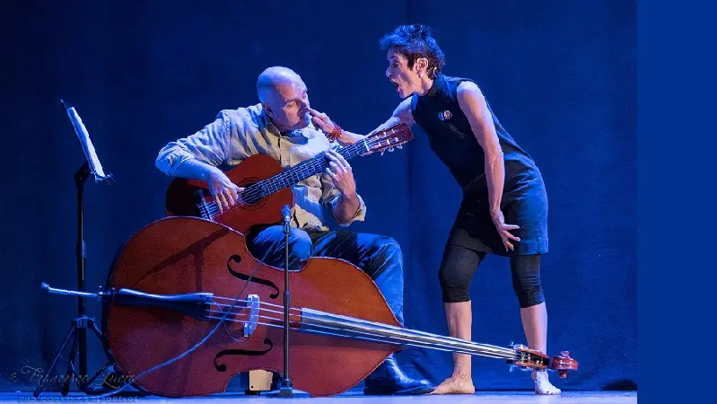 Comunale, dalla \"scimmia rosa\" alla \"donna-camion\"