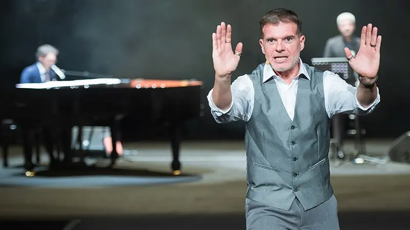 Politeama pronto per accogliere Massini, il raccontastorie