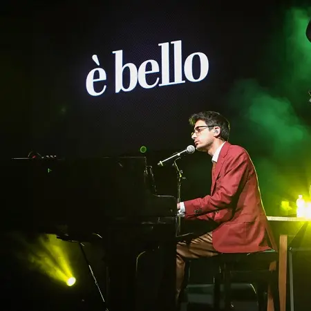 L'ironia intelligente di Lundini sabato al Politeama