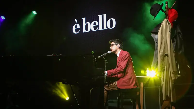 L'ironia intelligente di Lundini sabato al Politeama