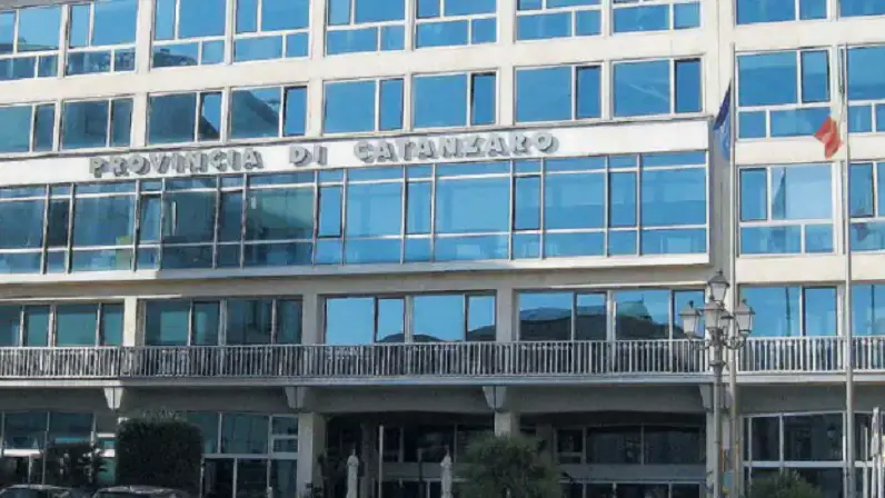 Provincia di Catanzaro, formate le commissioni consiliari: il presidente Mormile ha firmato il decreto\u00A0\n