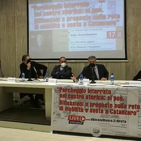 Casalinuovo: 'Parcheggi interrati per risolvere la crisi del centro'