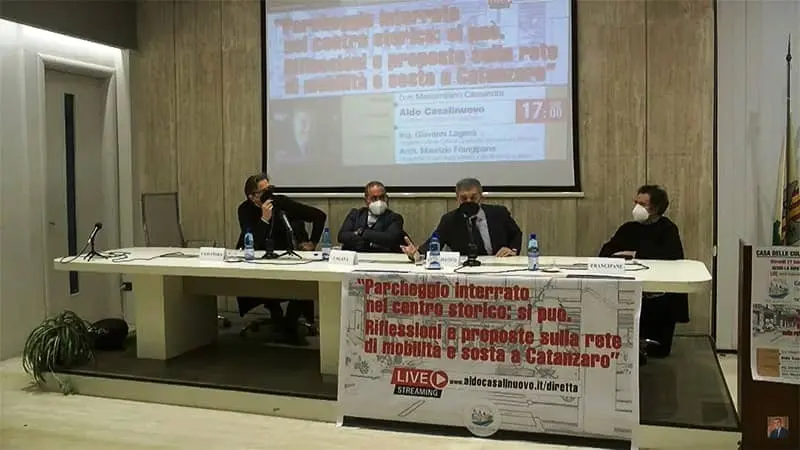 Casalinuovo: 'Parcheggi interrati per risolvere la crisi del centro'