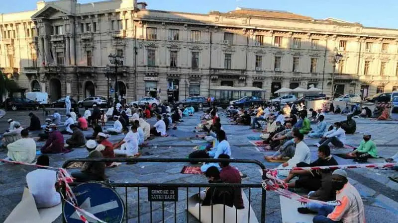 Dar Assalam: \"Buon ramadan ai musulmani di Catanzaro\"