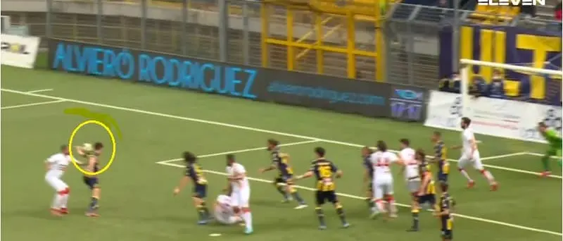 Aquile in 10 per un tempo al 'Menti': prezioso Biasci-gol - VIDEO