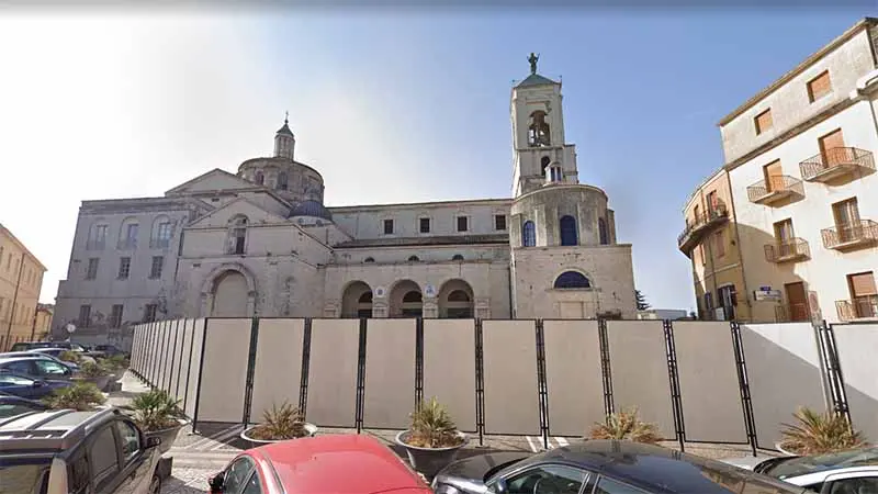 Lavori Cattedrale: dal cardinale Bassetti solo frasi di circostanza