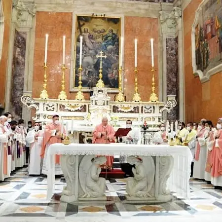 Bassetti (CEI) concelebra i 900 anni della Cattedrale