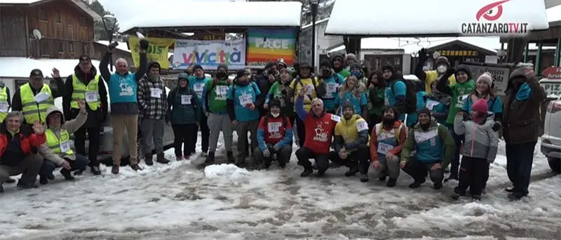 Vivicittà riparte sulle strade innevate della Sila catanzarese - VIDEO