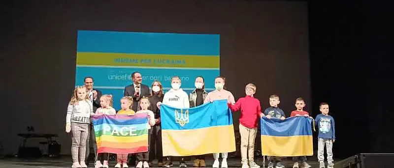 Unicef, una 'risata' di beneficienza per l'Ucraina