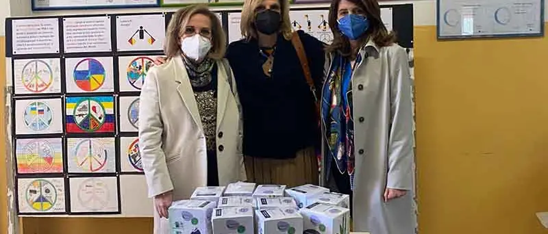 Assorbox, nelle scuole scatola solidale di igiene intima femminile