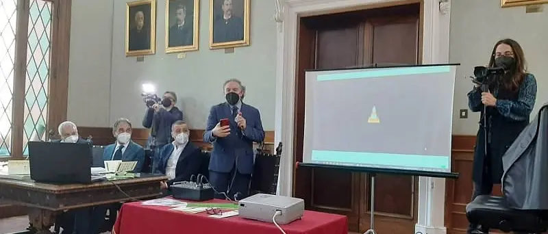 Rifiuti: ecco come funziona l'app Sieco - VIDEO
