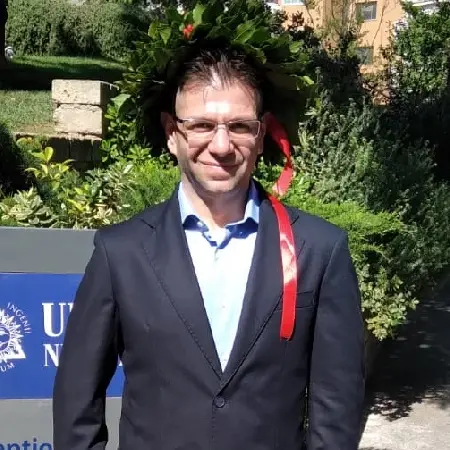 Auguri a Joseph, dottore magistrale in Scienze Economiche