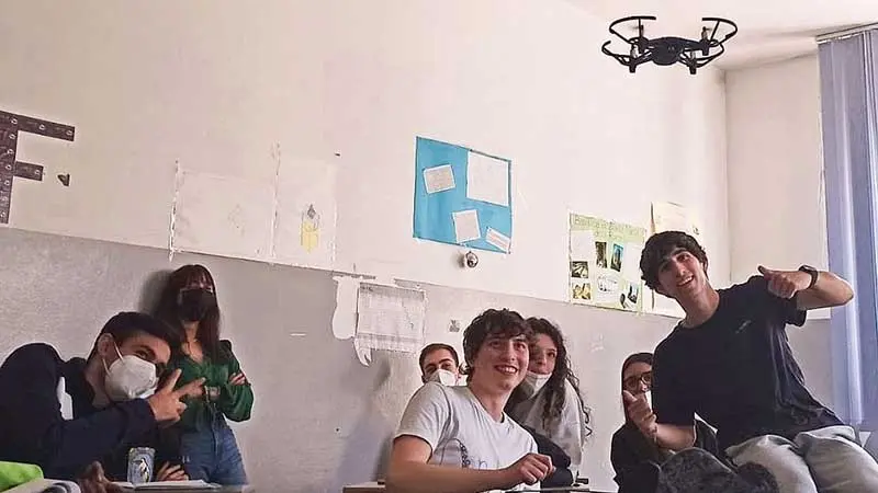 Siciliani, da studenti a imprenditori digitali: droni e realtà aumentata