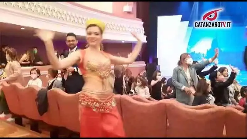 Politeama, festa di piccoli e grandi col Fabularium Disney - VIDEO