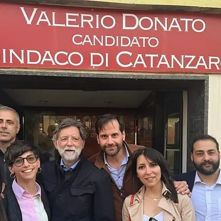 Donato ha inaugurato segreteria elettorale a Catanzaro Marina