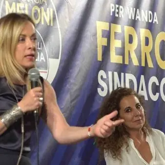 Comune, Ferro si dimette da consigliera, le subentra Verrengia