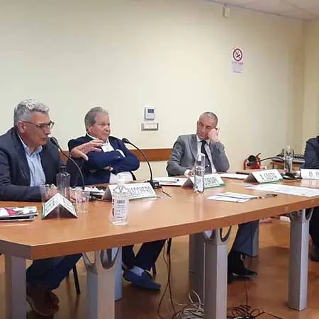 Cefalee, Costa promette impegno ai farmacisti calabresi -VIDEO