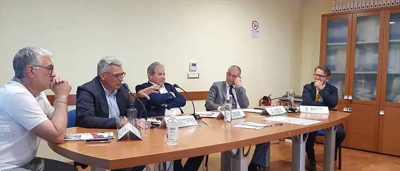 Cefalee, Costa promette impegno ai farmacisti calabresi -VIDEO