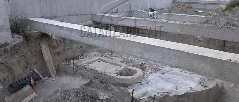 Metro, reperti sul tracciato: cantiere chiuso a S. Maria