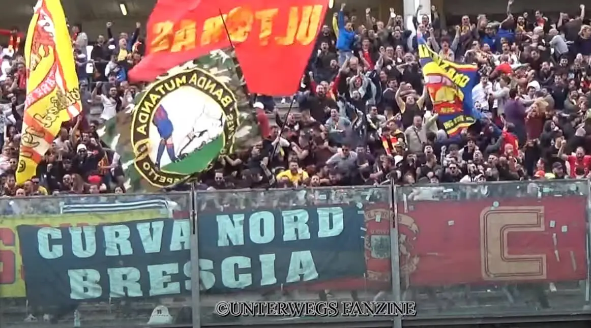 Le spettacolari immagini della curva giallorossa a Padova - VIDEO